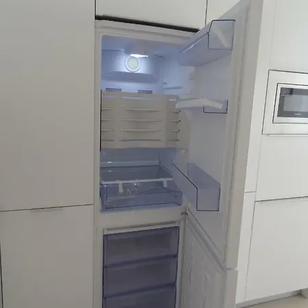 Infostays Maria Zambrano Apartmán *