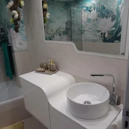Infostays Maria Zambrano Apartmán *