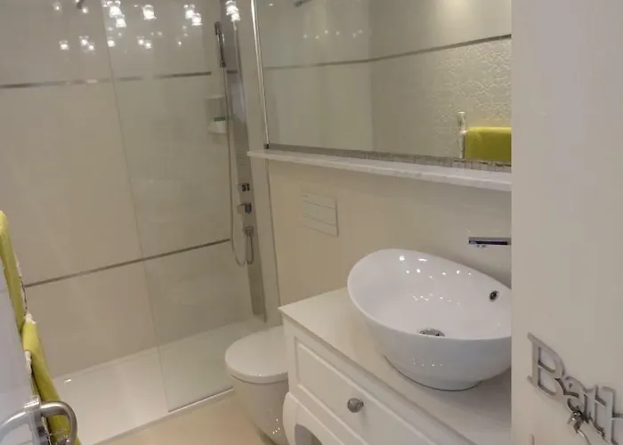 Infostays Maria Zambrano Apartmán *