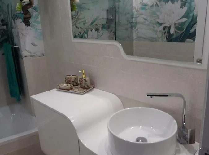 Infostays Maria Zambrano Apartmán *