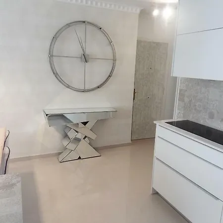 Infostays Maria Zambrano 公寓